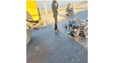 গাড়ির ধাক্কায় মোটরসাইকেল আরোহীর মৃত্যু