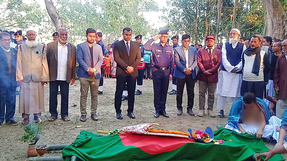 ৪৮ ঘণ্টা পেরিয়ে গেলেও মুক্তিযোদ্ধা দম্পতি খুনের ক্লু পায়নি পুলিশ