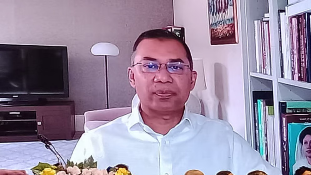 অবসরপ্রাপ্ত সেনা কর্মকর্তার কাছে দুঃখ প্রকাশ করলেন তারেক রহমান