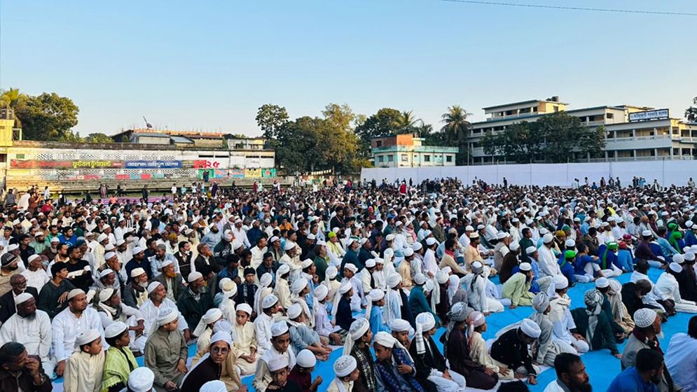 খালেদা জিয়ার সুস্থতা কামনায় চট্টগ্রামে গণদোয়া