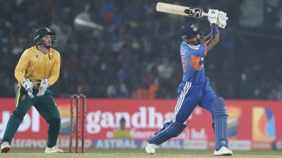 পান্ডিয়ার ব্যাটিং তাণ্ডবে ভারতের চ্যালেঞ্জিং স্কোর