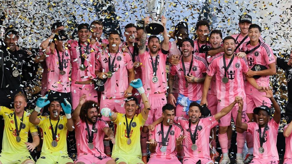 ইতিহাস গড়ে কত টাকা পেল মেসিরা