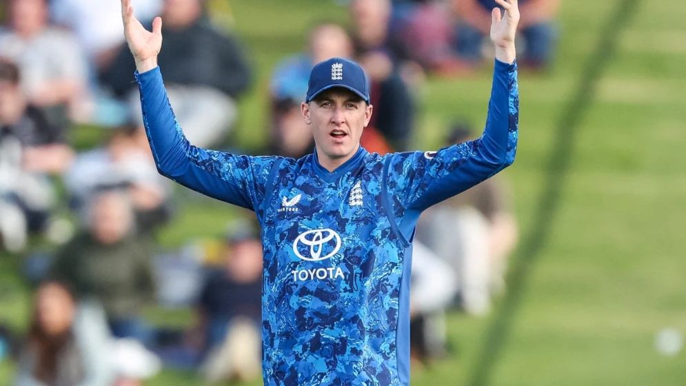 আইপিএল থেকে নিষিদ্ধ হলেন ইংলিশ অধিনায়ক