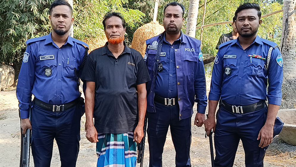 কৃষি জমির টপসয়েল বিক্রি, লাখ টাকা জরিমানা