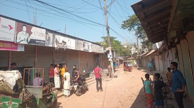 আধিপত্য নিয়ে সংঘর্ষ-গোলাগুলি, ৩ ব্যাংক ও শতাধিক দোকান ভাঙচুর