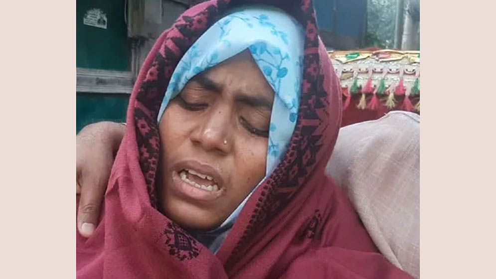 পার্শ্ববর্তী দেশের গোয়েন্দা সংস্থা আমার ভাইকে বাঁচতে দেবে না: হাদির বোন