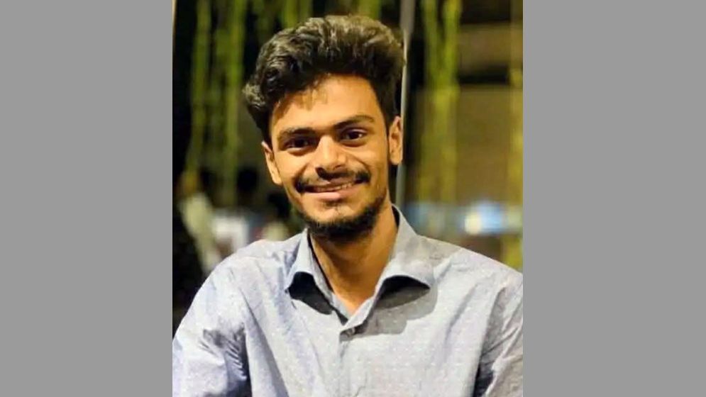 মাছ কিনে বাড়ি ফেরা হলো না রোমানের