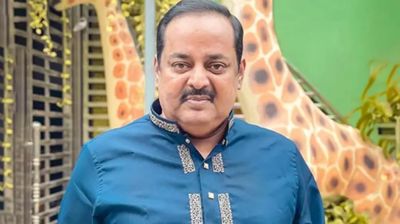 ডিপজলকে নিয়ে বোনের বিস্ফোরক মন্তব্য