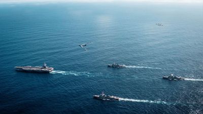 ইরানগামী মালবাহী জাহাজে মার্কিন বাহিনীর হামলা