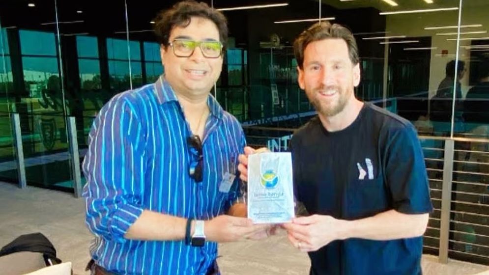 যুবভারতীতে বিশৃঙ্খলার ঘটনায় প্রধান উদ্যোক্তা শতদ্রু দত্ত গ্রেফতার