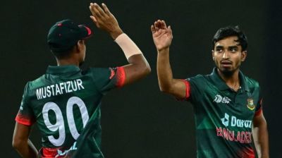 ৪ কোটি টাকায় মোস্তাফিজকে নিল কোহলির বেঙ্গালুরু, দল পেলেন তানজিমও
