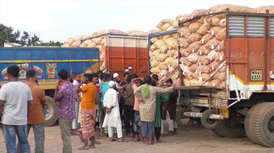 পারমিট সীমিত, পেঁয়াজের বাজার অস্থির