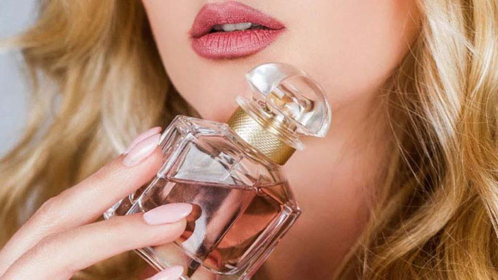শরীরের কোথায় পারফিউম দিলে সর্বত্র ছড়িয়ে পড়ে