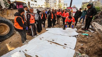 গাজায় ধ্বংসস্তূপে মিলল একই পরিবারের ৩০ জনের লাশ
