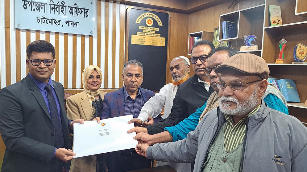 মনোনয়ন ফরম উত্তোলন করলেন কৃষক দল সভাপতি