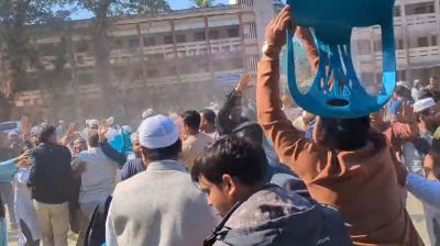 টকশোতে প্রশ্ন করায় চরমোনাই সমর্থকের জুতা প্রদর্শন, হাতাহাতি-উত্তেজনা