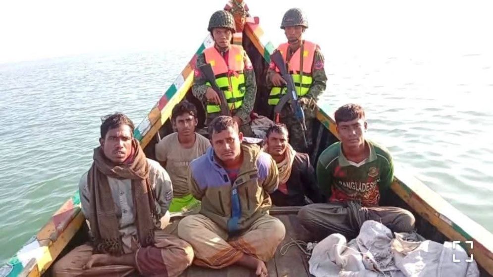 ৯ জেলেকে এখনো ফেরত দেয়নি আরাকান আর্মি, পরিবারের আর্তনাদ