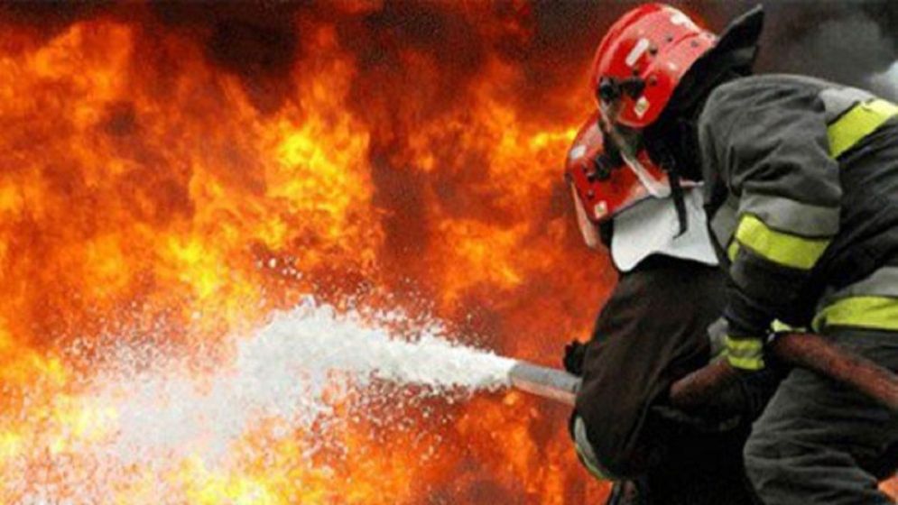 প্রথম আলোর আগুন নেভাতে গিয়ে বিদ্যুৎস্পৃষ্ট ২