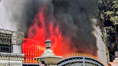 সাবেক মন্ত্রী বীর বাহাদুরের বাড়িতে আগুন