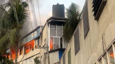 গাজীপুরে কারখানায় আগুন, নিয়ন্ত্রণে ফায়ার সার্ভিসের ৭ ইউনিট