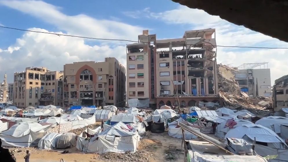 ধ্বংসস্তূপের মধ্যেই শুরু গাজার বিশ্ববিদ্যালয়ের ক্লাস