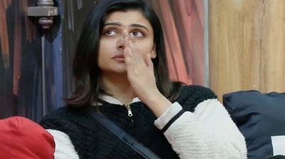 হোটেলে ডেকে অভিনেত্রীকে কুপ্রস্তাব