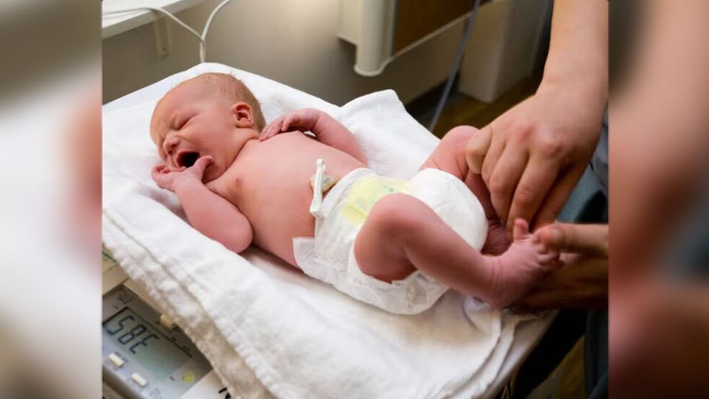 আপনার নবজাতক সন্তানের সংক্রমণ হলে কীভাবে বুঝবেন