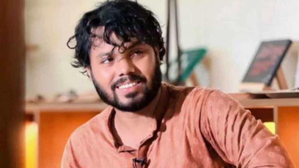 যেভাবে দ্রোহের প্রতীক হয়ে ওঠেন ওসমান হাদি