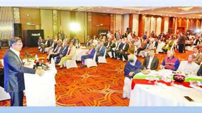 সরকারের দুর্বলতার কারণেই ‘মবতন্ত্র’ প্রশ্রয় পেয়েছে: সালাহউদ্দিন আহমদ