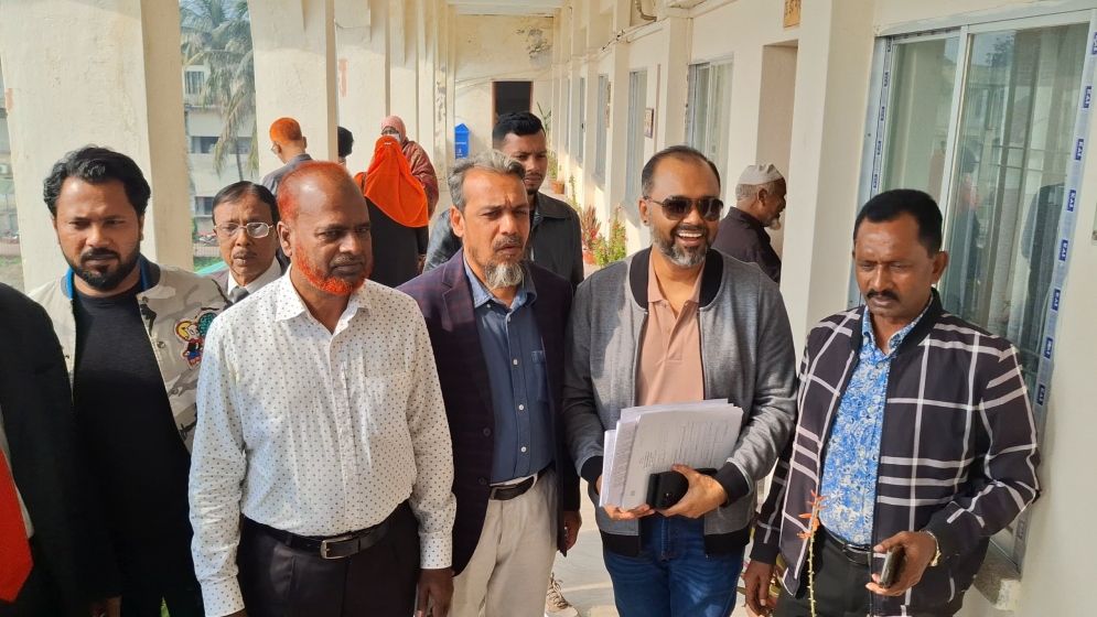 বাগেরহাটের তিনটি আসনে মনোনয়ন নিলেন বিএনপির সাবেক এমপি