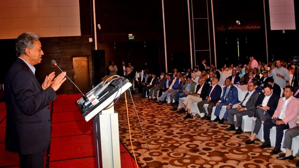 বিদেশে থেকেও জাতিকে ঐক্যবদ্ধ রেখেছেন তারেক রহমান: আমির খসরু