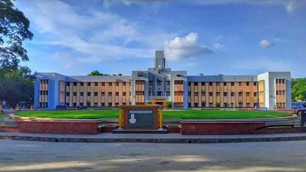 উত্তপ্ত হয়ে উঠছে রাবি