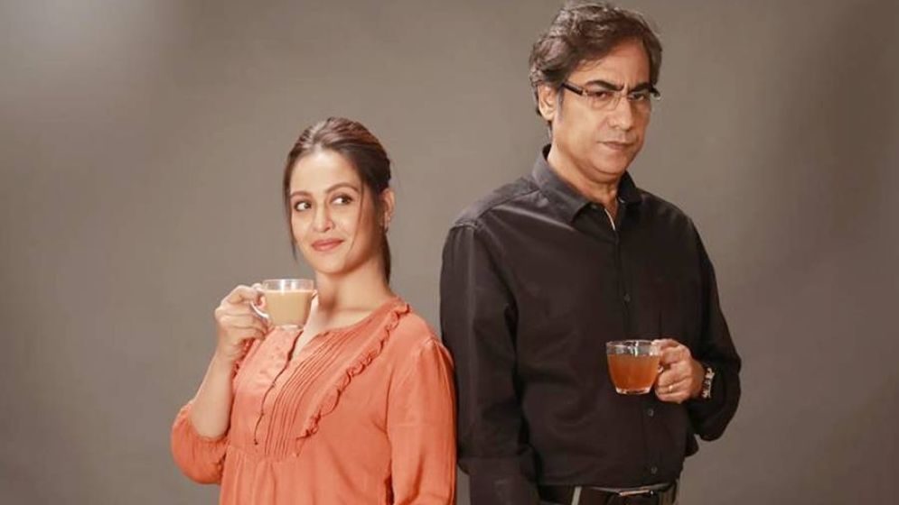 কৌশিক সেনের সঙ্গে ‘জড়িয়ে গেলেন’ প্রিয়াংকা, প্রকাশ্যে এলো ছবি