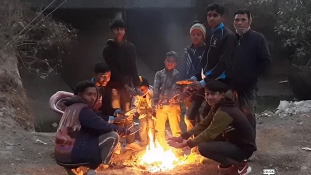 কুড়িগ্রামে বাড়ছে শীতের তীব্রতা, হিম বাতাসে বিপর্যস্ত জনজীবন