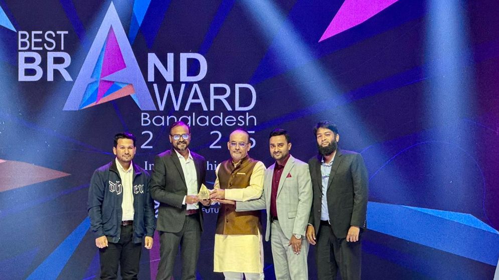 কোমলপানীয় ব্র্যান্ড ‘স্পিড’ জিতে নিল বেস্ট ব্র্যান্ড অ্যাওয়ার্ড