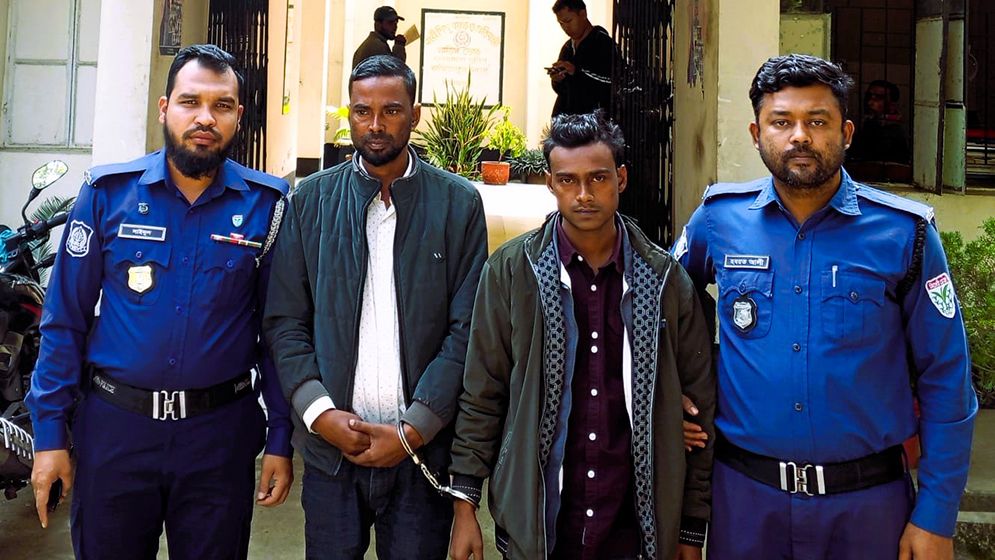 তাহিরপুরে শশ্মানঘাটে জুয়ার আসর, গ্রেফতার ২