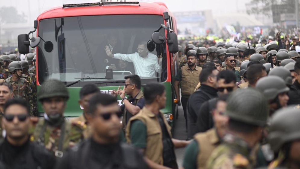 ছবিতে তারেক রহমানের দেশে ফেরা