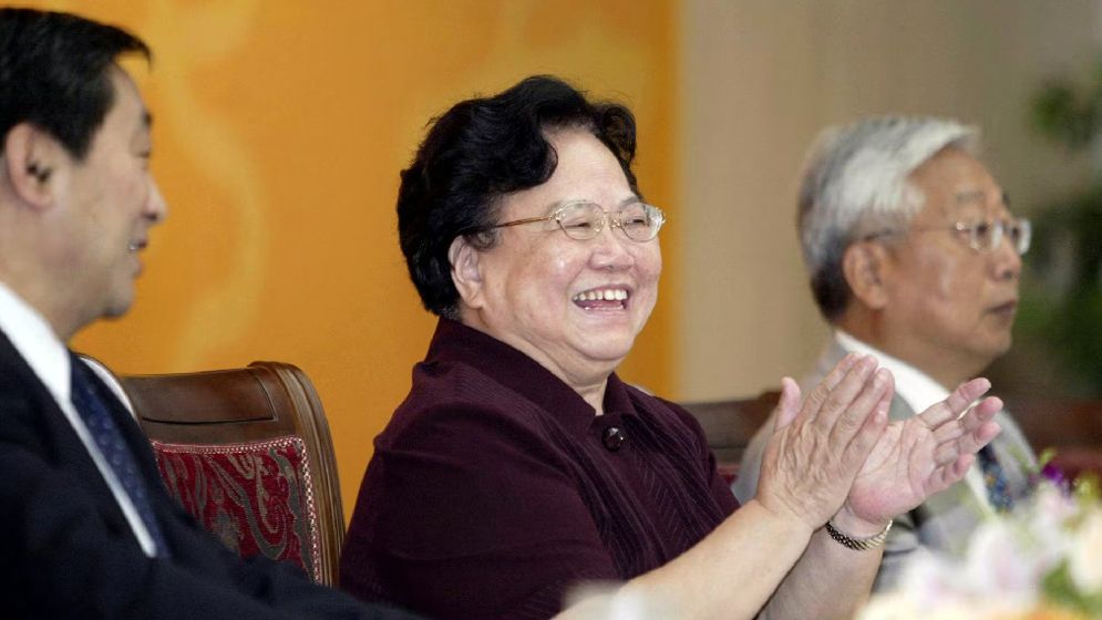 চীনে এক সন্তান নীতির রূপকারের মৃত্যুতে শ্রদ্ধার চেয়ে ক্ষোভই বেশি