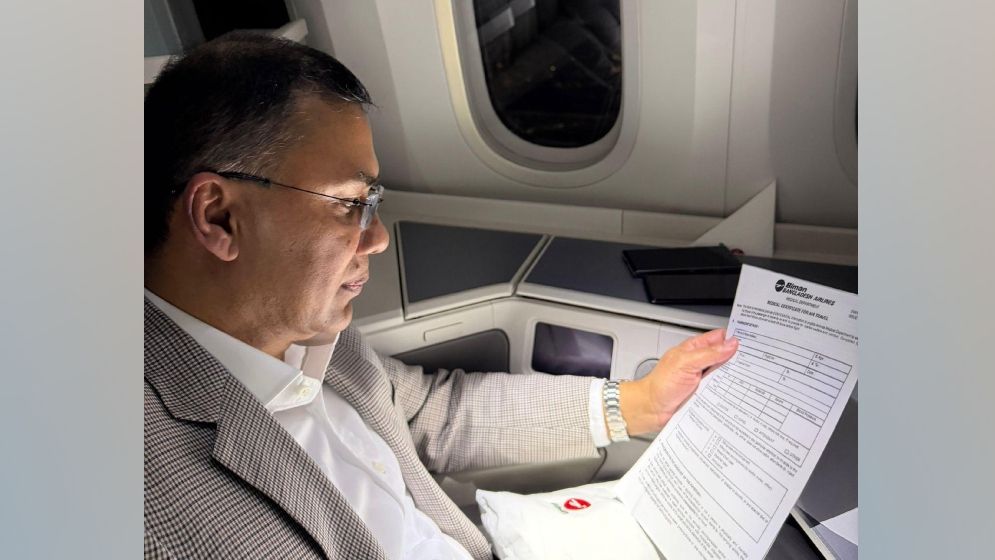 ছবিতে তারেক রহমানের দেশে ফেরা