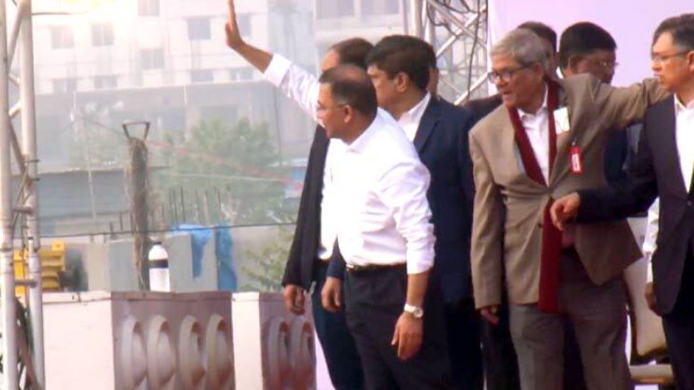 সংবর্ধনা মঞ্চে উঠে পার্থ-নুর-সাকিদের সঙ্গে কথা বলেন তারেক রহমান