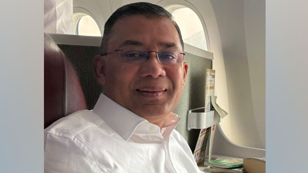 ছবিতে তারেক রহমানের দেশে ফেরা