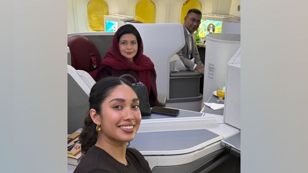 ছবিতে তারেক রহমানের দেশে ফেরা