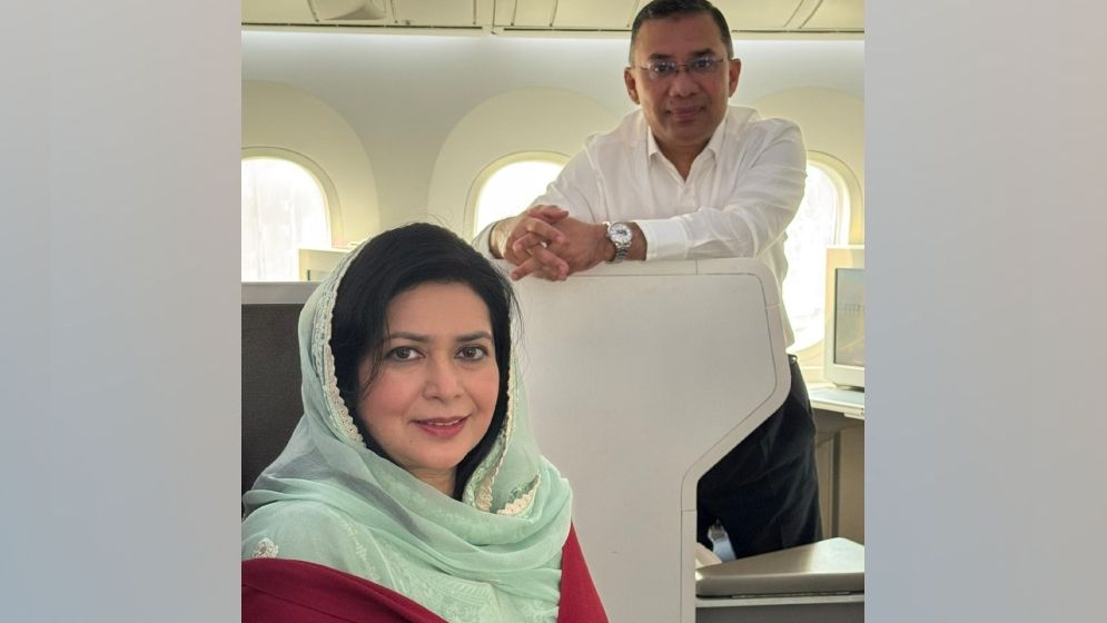 ছবিতে তারেক রহমানের দেশে ফেরা