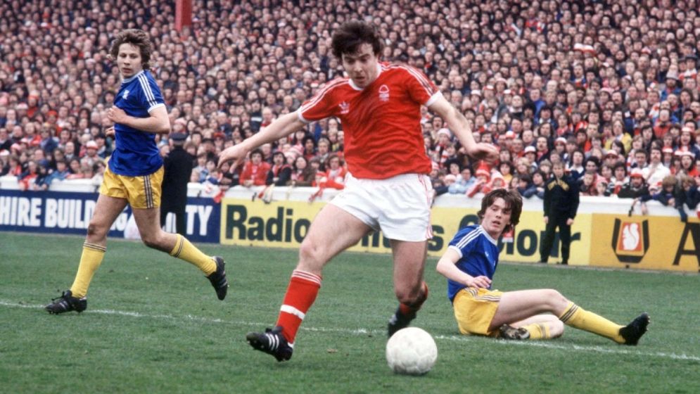 ৭২ বছর বয়সে না ফেরার দেশে ‘ফুটবলের পিকাসো’