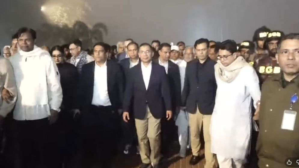 স্মৃতিসৌধে তারেক রহমান