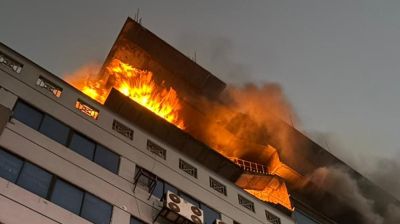 গুলিস্তানে মার্কেটে ভয়াবহ আগুন