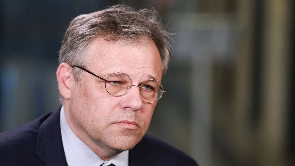 ইউক্রেনের পক্ষে সেনাবাহিনী টিকিয়ে রাখা সম্ভভ নয়: রাশিয়া