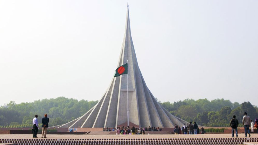 তারেক রহমানকে স্বাগত জানাতে জাতীয় স্মৃতিসৌধে ব্যাপক প্রস্তুতি