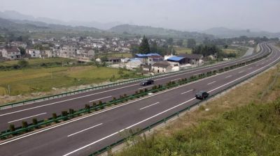 বিশ্বের ‘সবচেয়ে দীর্ঘ’ টানেল চালু করল চীন