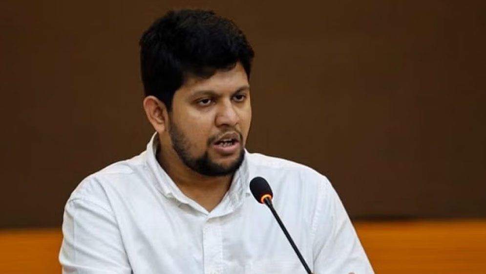 এবার নিজের রাজনৈতিক অবস্থান স্পষ্ট করলেন মাহফুজ আলম